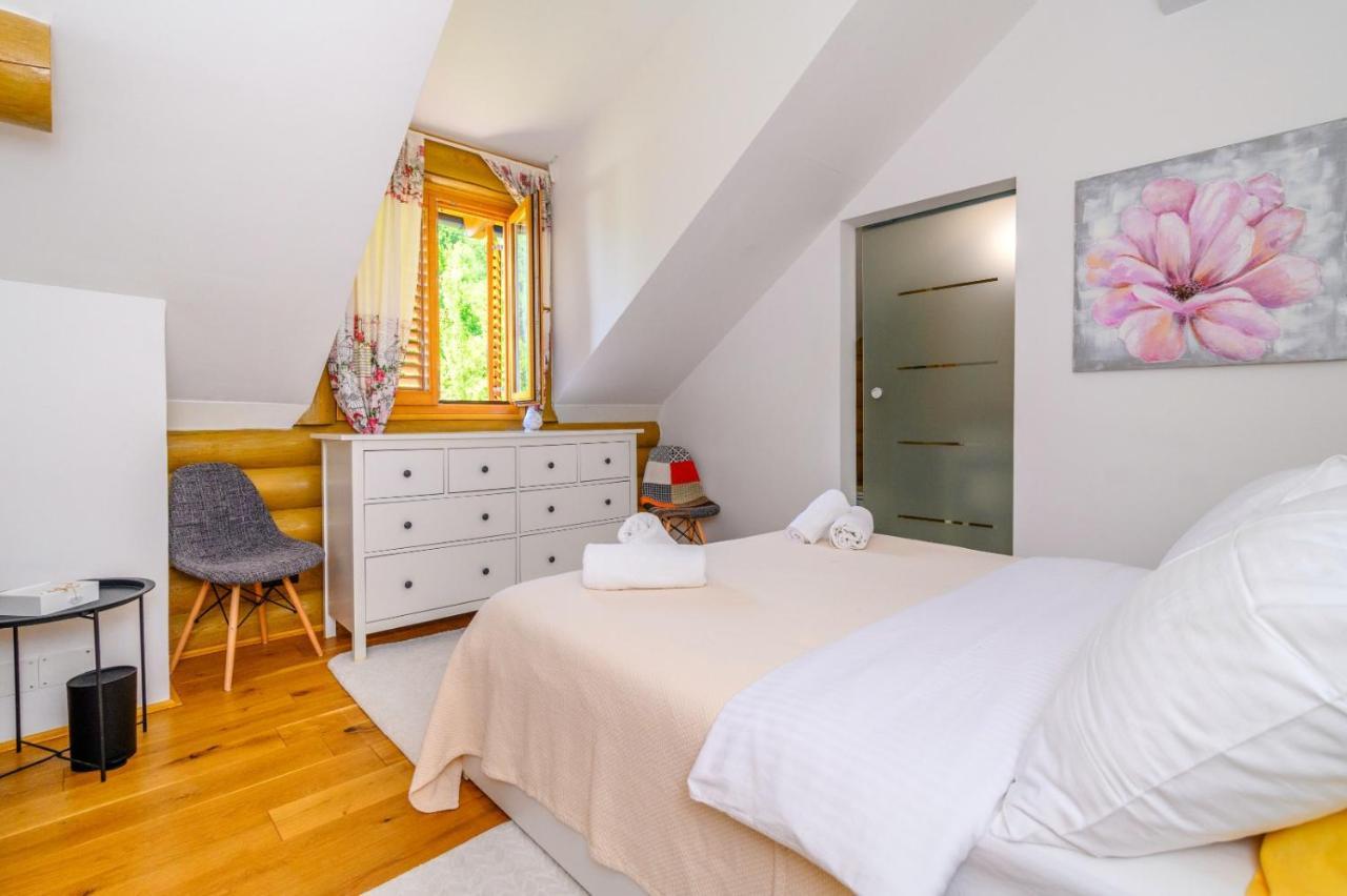 Holiday Home Wellspring Jastrebarsko Esterno foto